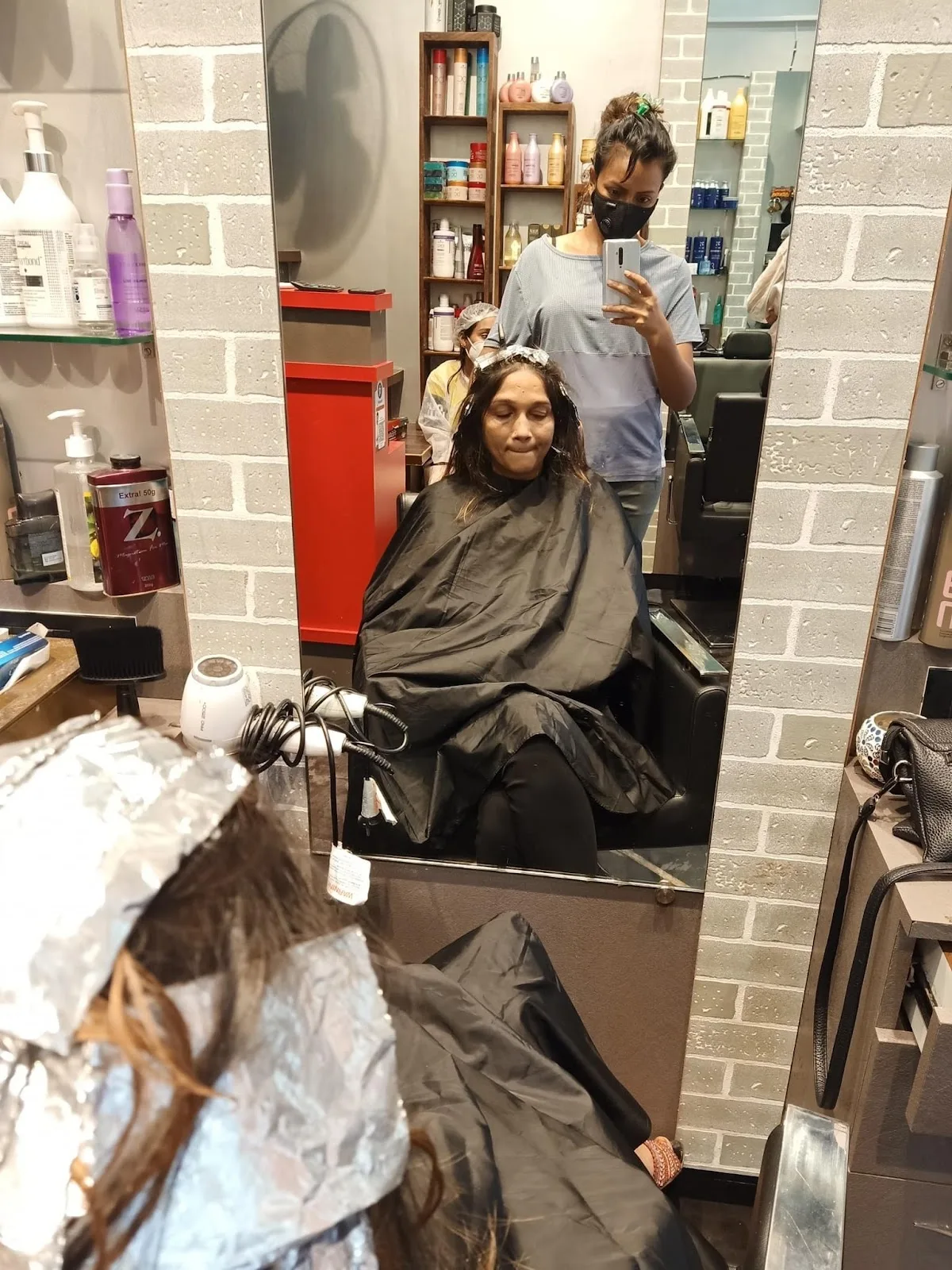 Smitstudio The Family Salon | Unisex Salon Andheri East-Best Beauty Salon In Andheri-Top Beauty&Hair Salon In Andheri East