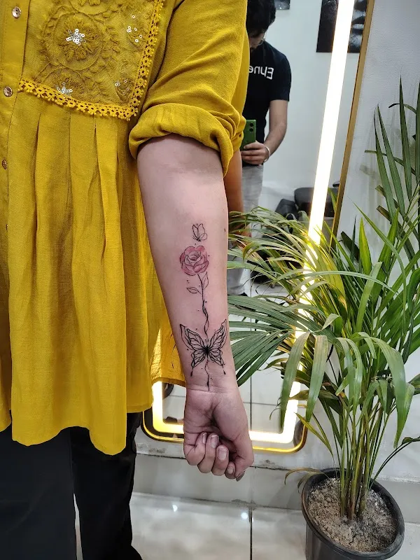 TINTS TATTOOZ