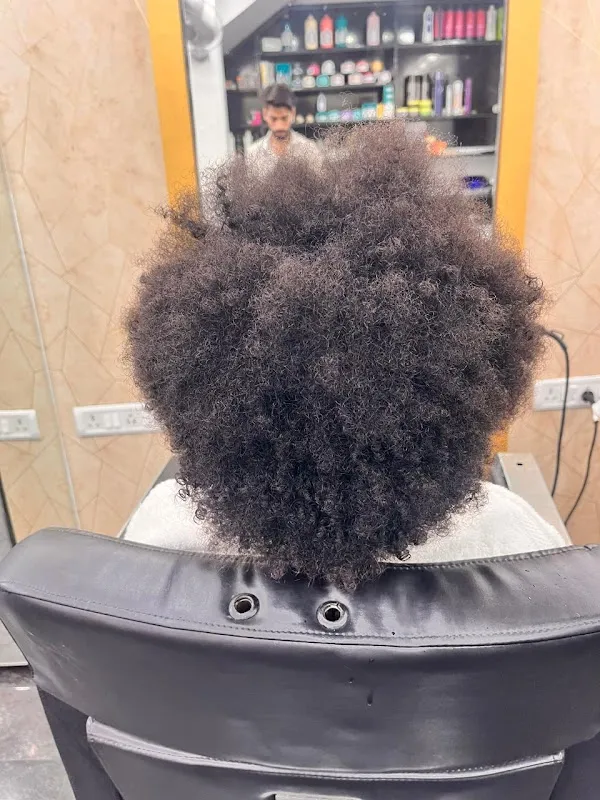 URBAN CUT UNISEX SALON