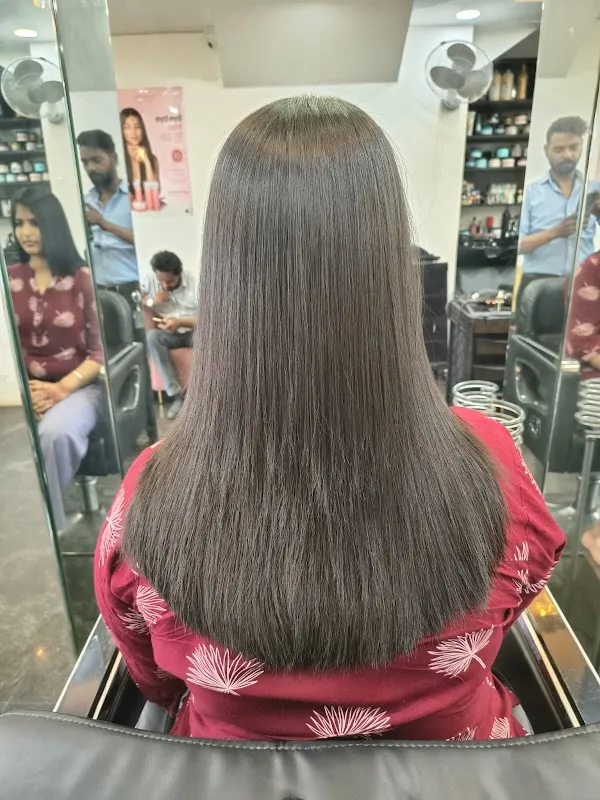 URBAN CUT UNISEX SALON