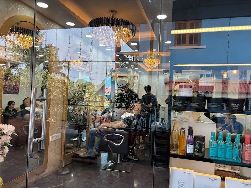 URBAN CUT UNISEX SALON