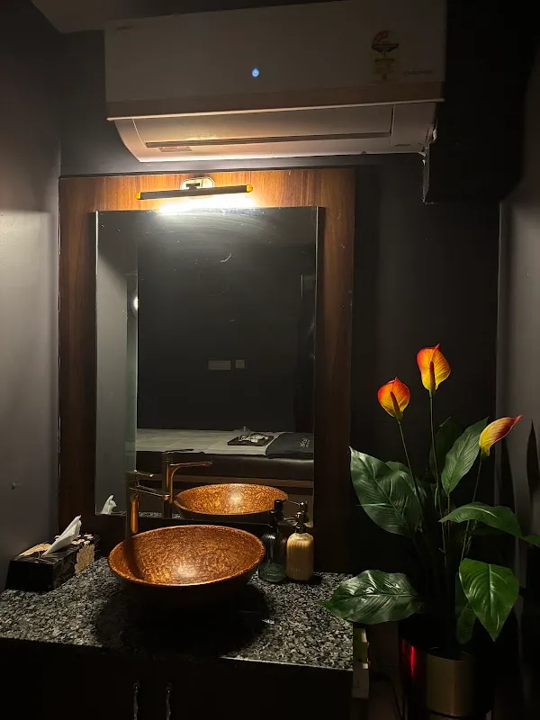 Spa Le Paris @ New Bel Road