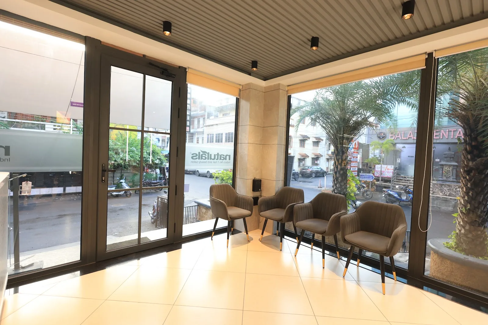 Naturals Salon West Tambaram