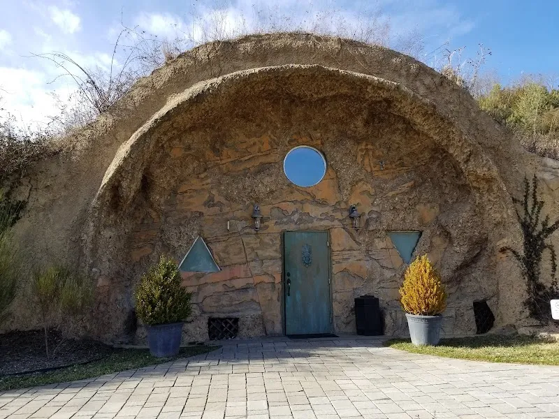 POMONA Salt Cave and Spa
