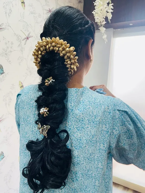 Aishu's Hair & Beauty Salon