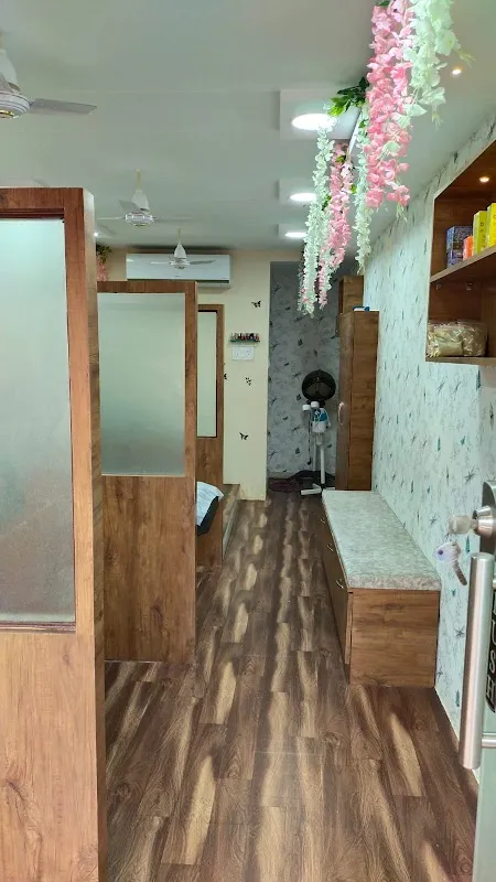 Aishu's Hair & Beauty Salon
