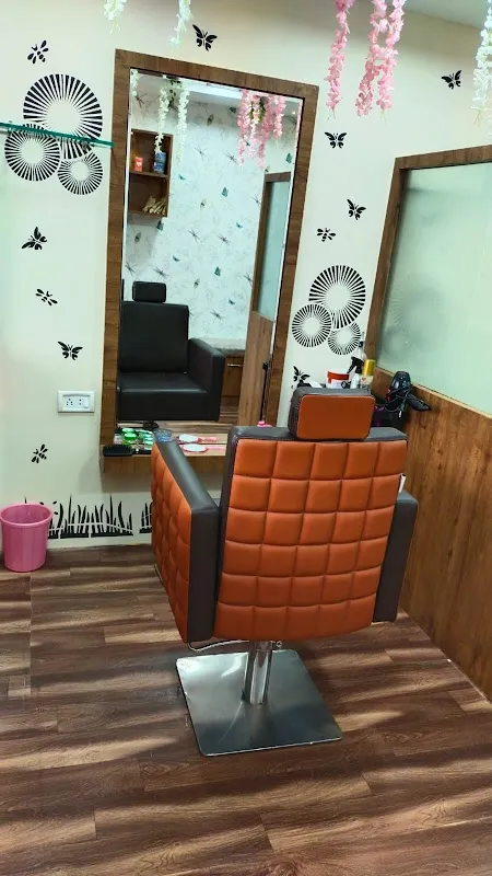 Aishu's Hair & Beauty Salon