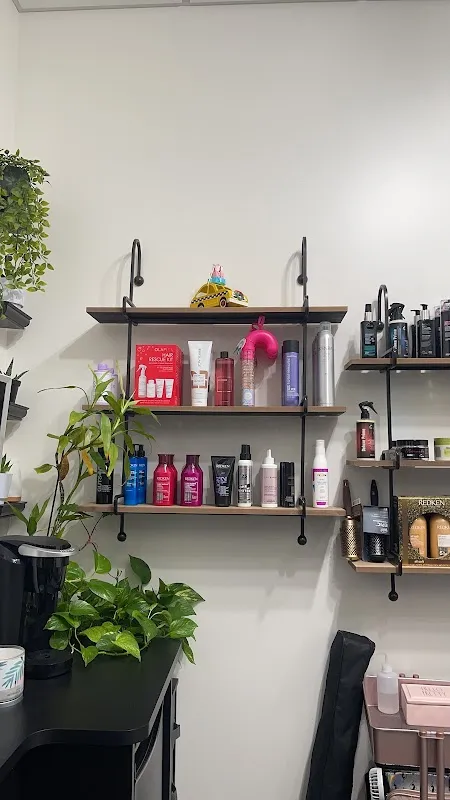 Carolina G Hair Studio