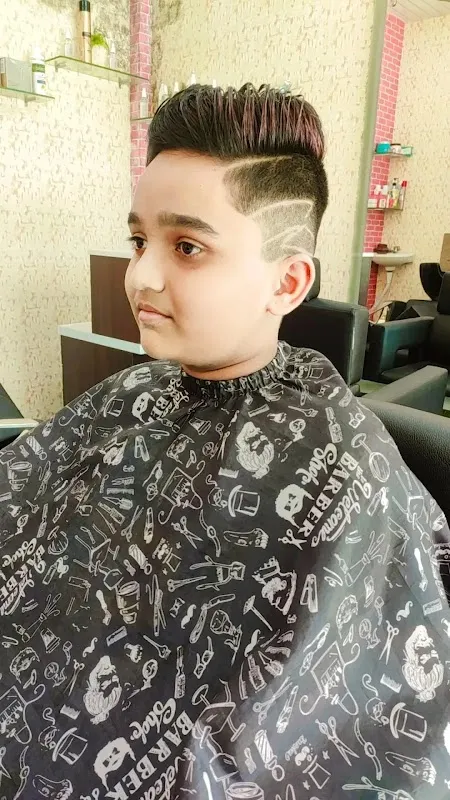 SHARP SCISSORS THE FAMILY UNISEX SALON