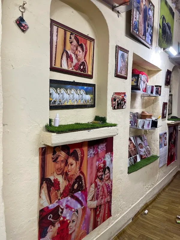 I.S Gallery.