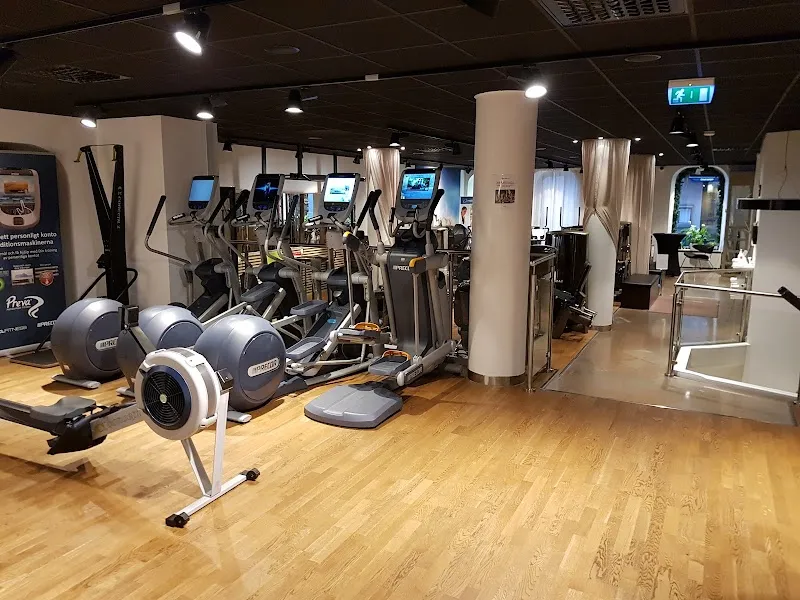 W8 Club Fitness