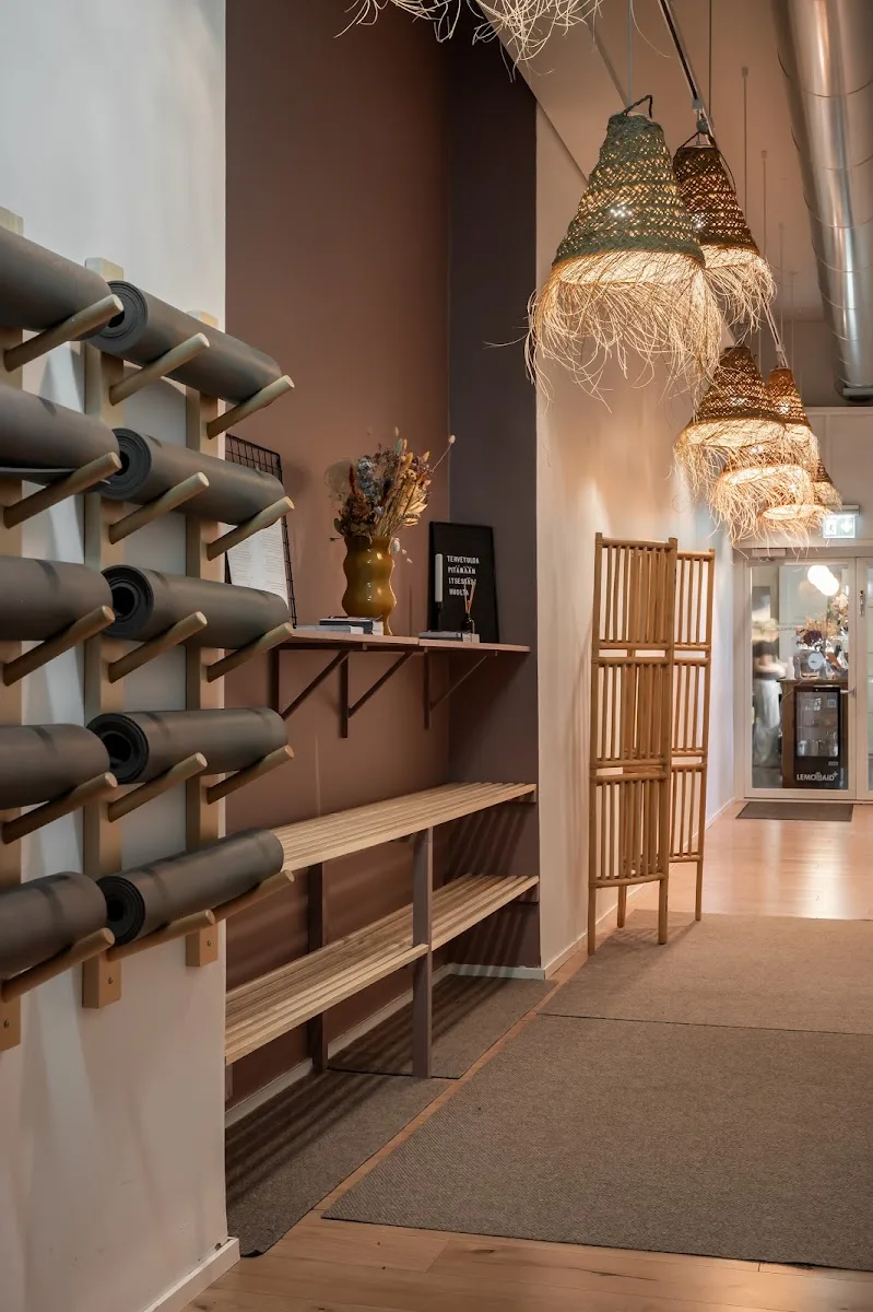 Roots Helsinki Yoga Studio & Cafe