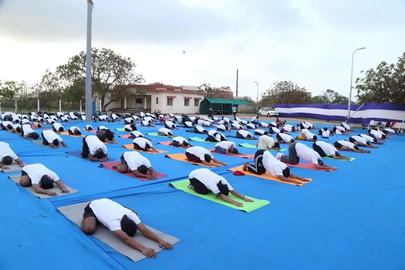 YOGA SE HI HOGA - yoga class