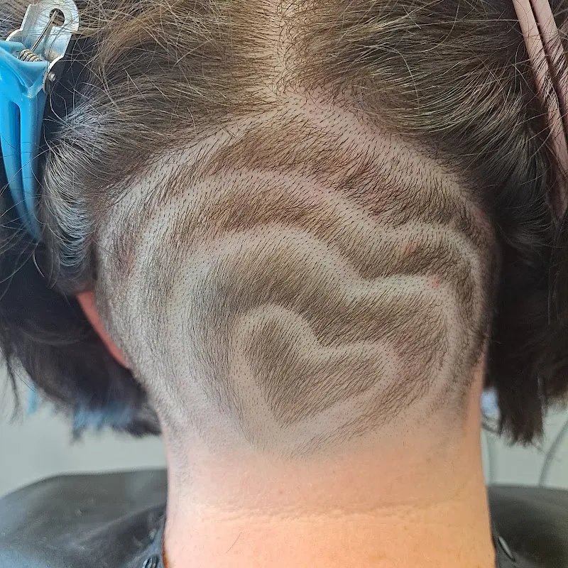 Plush Hair & Beauty