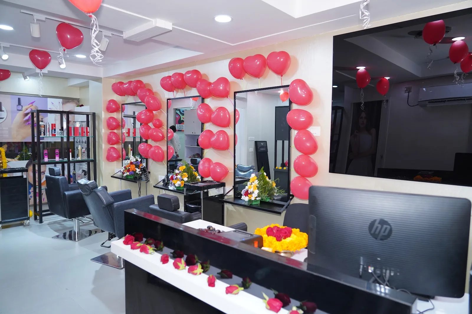 Magic mirrors salon and aesthetic studio