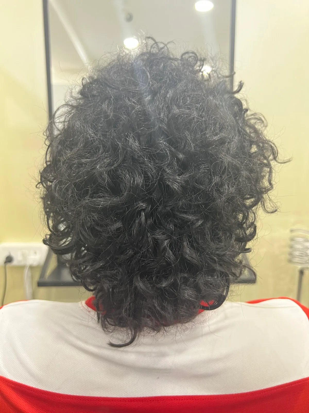 Magic mirrors salon and aesthetic studio