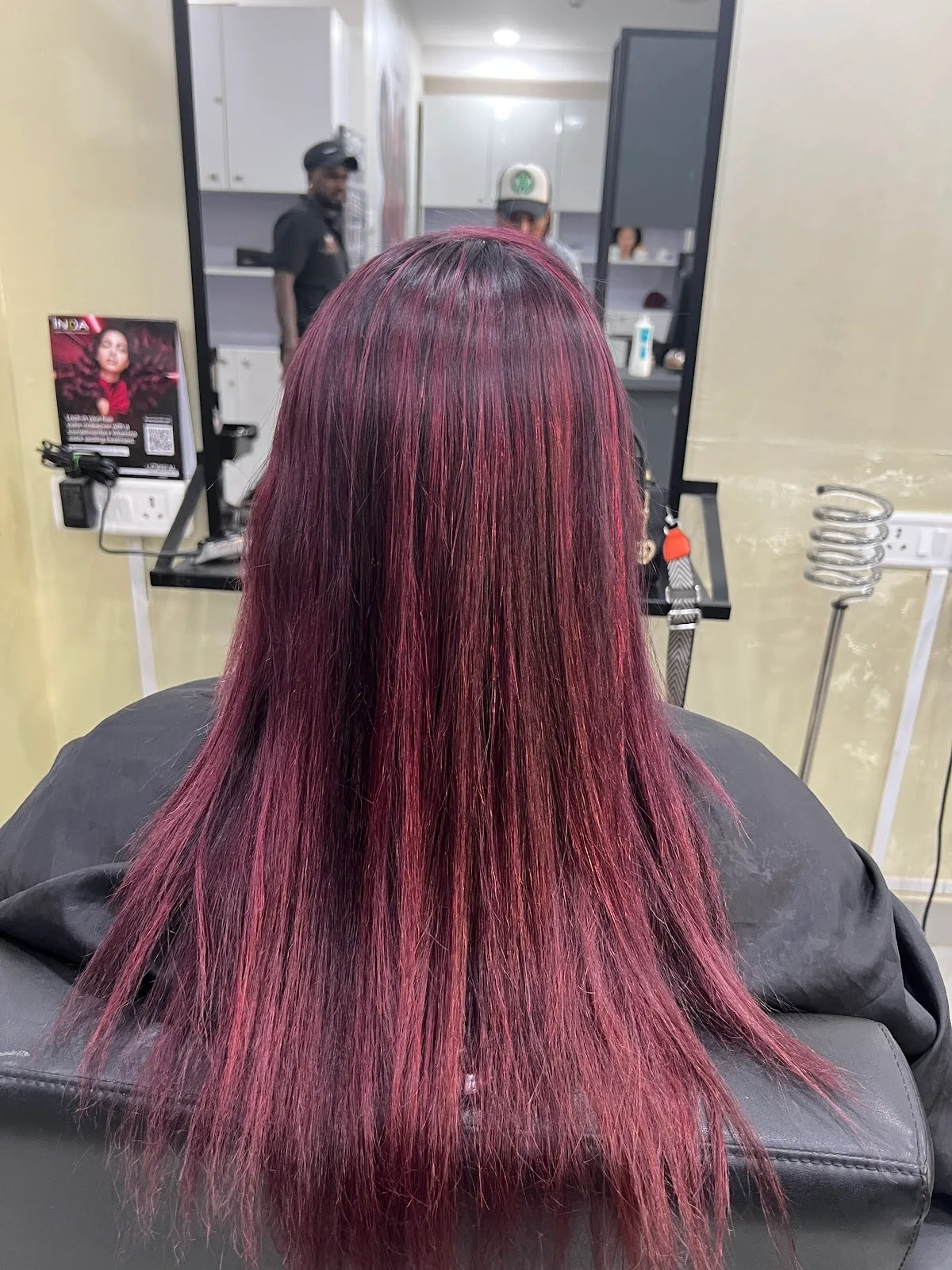 Magic mirrors salon and aesthetic studio