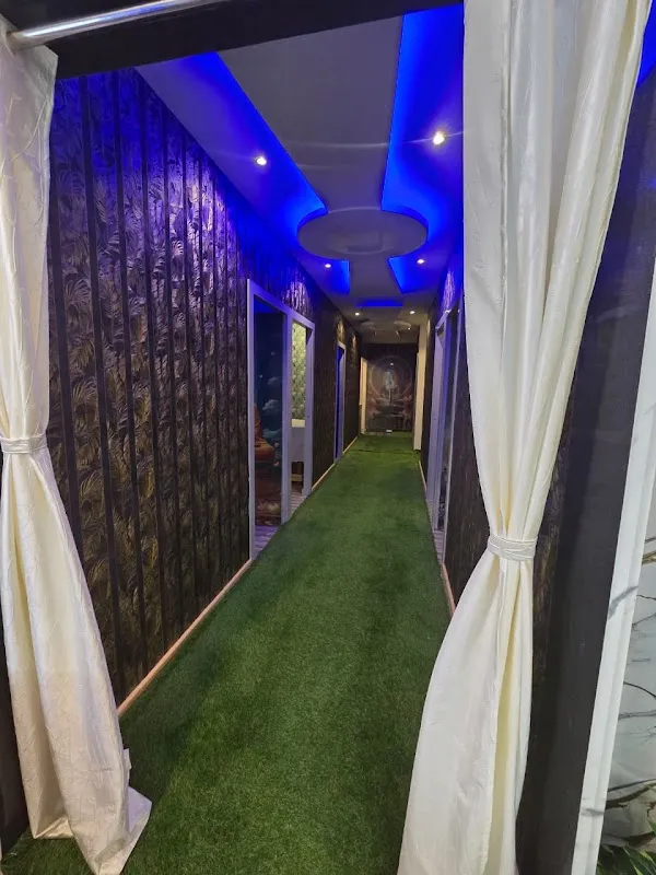 Ivory Orchid Spa Lounge