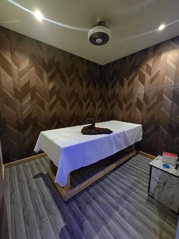 Ivory Orchid Spa Lounge