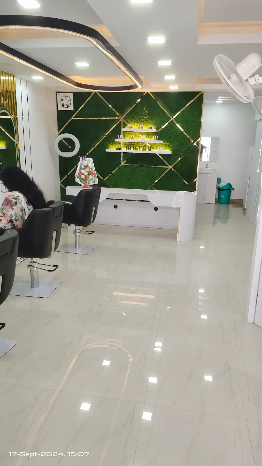 LEMONIE - THE FAMILY BEAUTY SALON