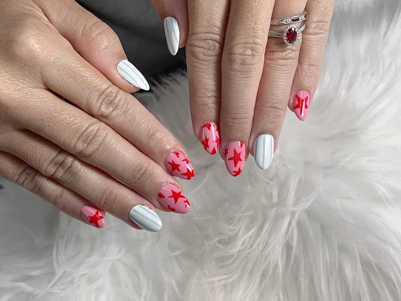 Phoenix Royals Nails Spa