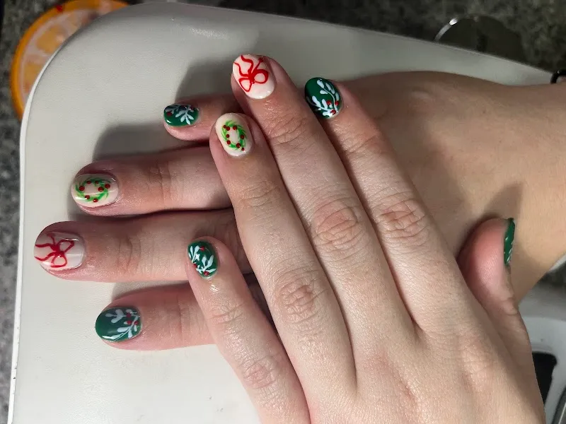 Phoenix Royals Nails Spa