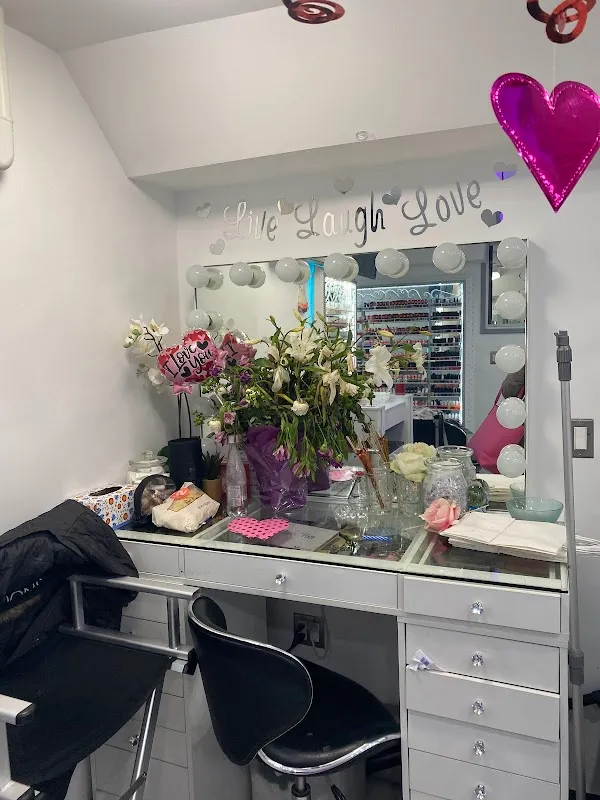 Glam Spa and Beauty Lounge