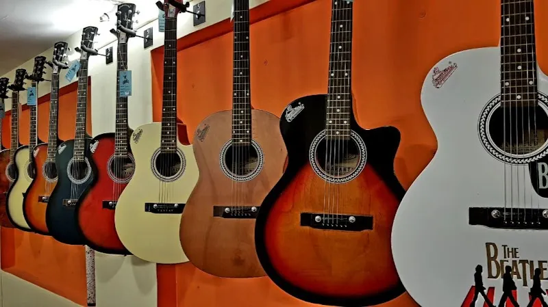 Guitar Hall - Chembur