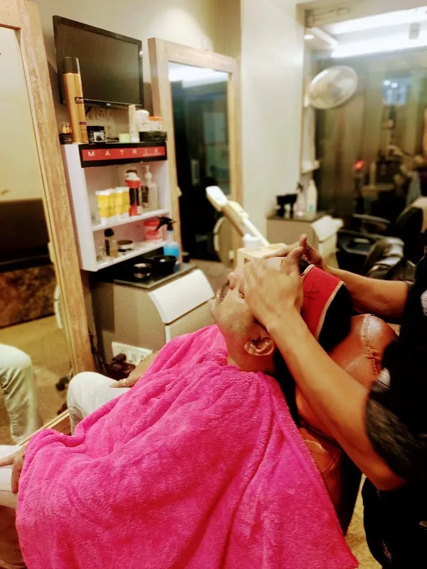 Honey Unisex Salon.....