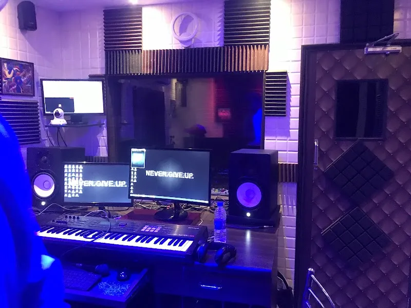 Red Shade Studio