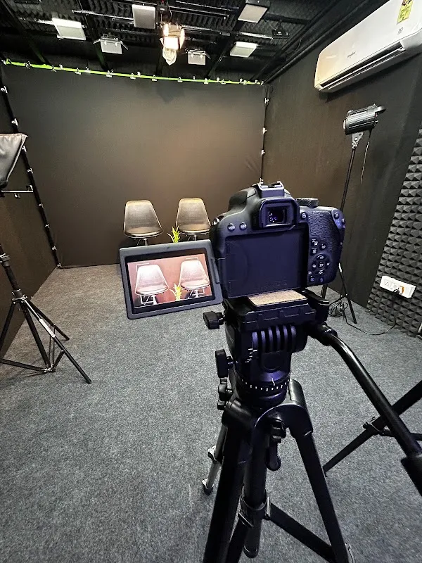 Red Shade Studio
