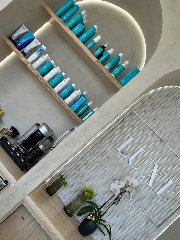 LUXE HAIR STUDIO