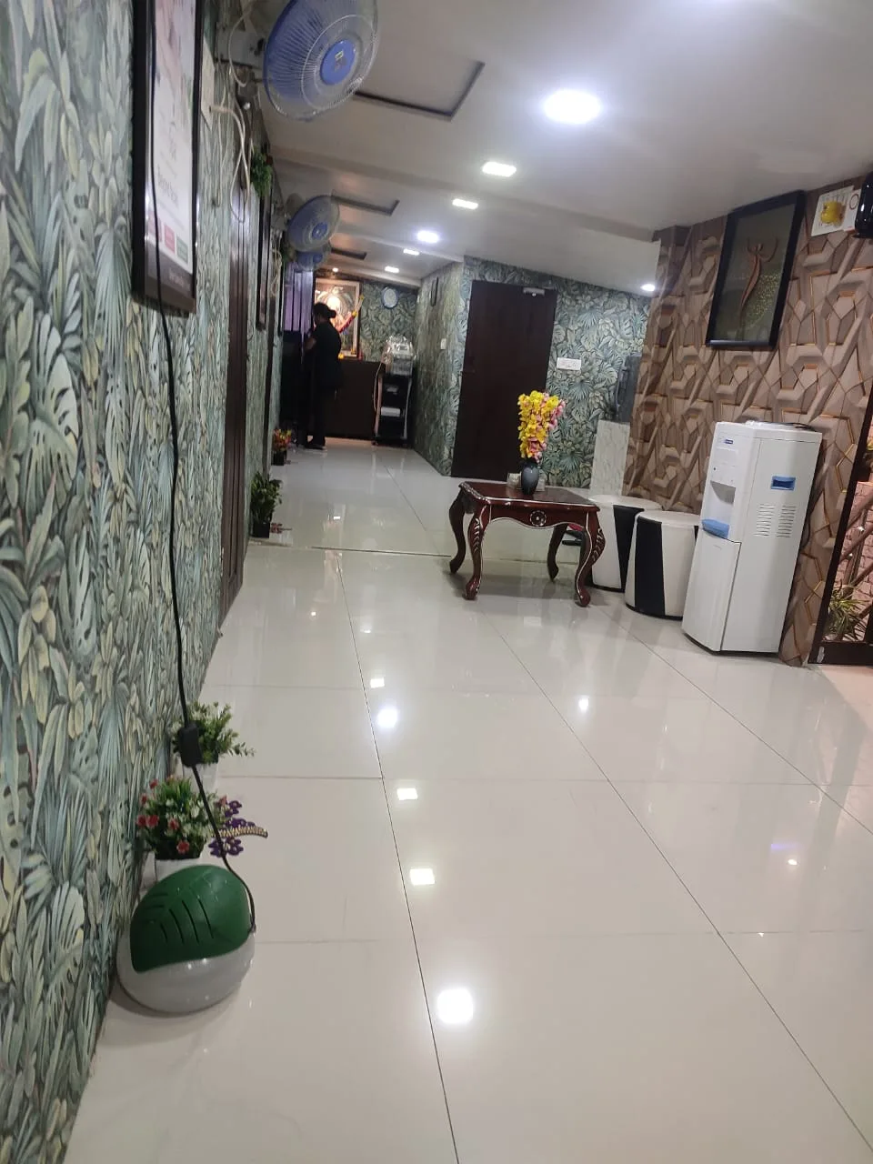 Mahhindrs Swaroop Ladies Beauty Salon