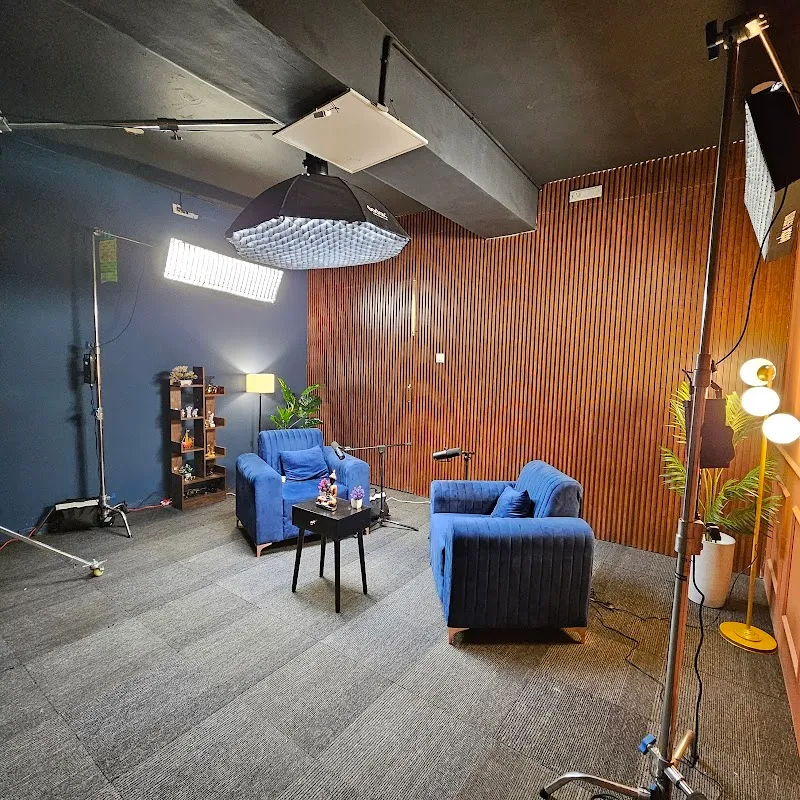 Taperfox Prime Podcast Studio