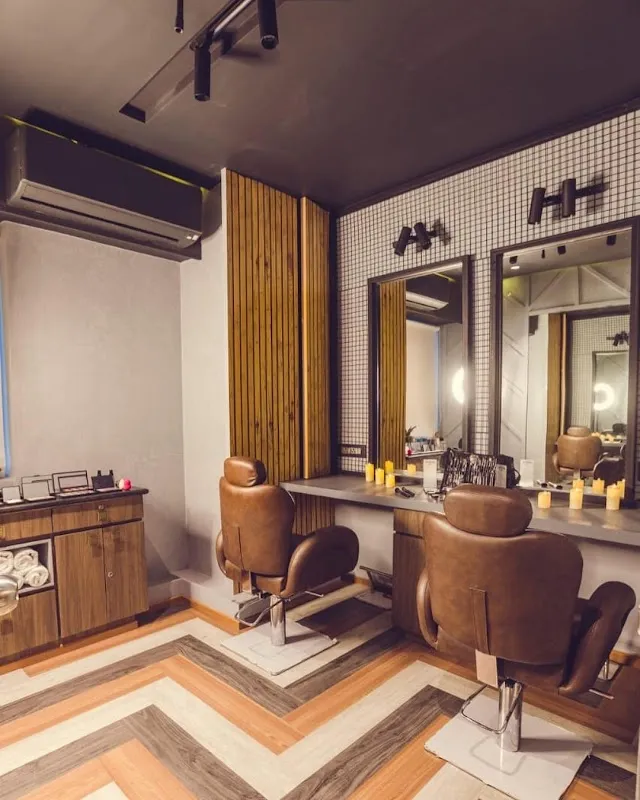 Hakim's Aalim Hair n' beauty lounge Jaipur