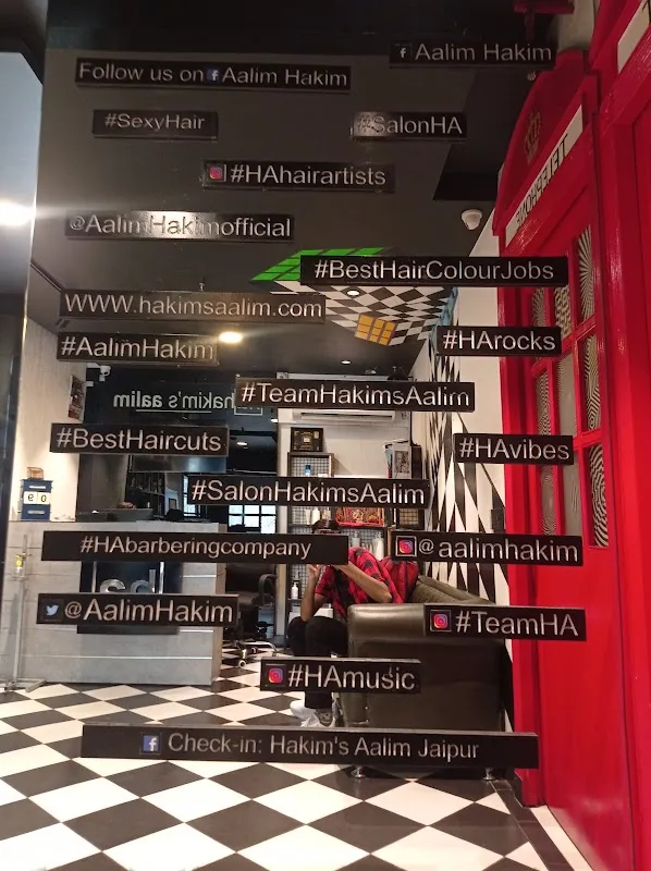 Hakim's Aalim Hair n' beauty lounge Jaipur
