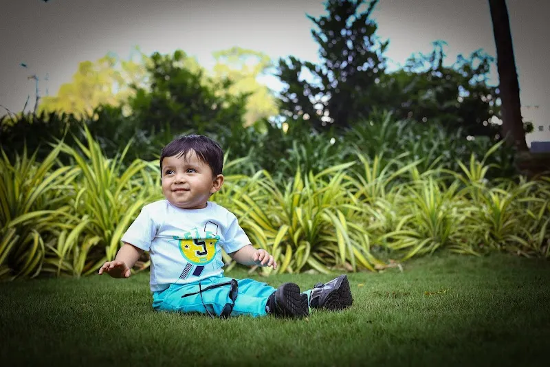 NK PHOTOGRAPHY STUDIO & Camra Rental