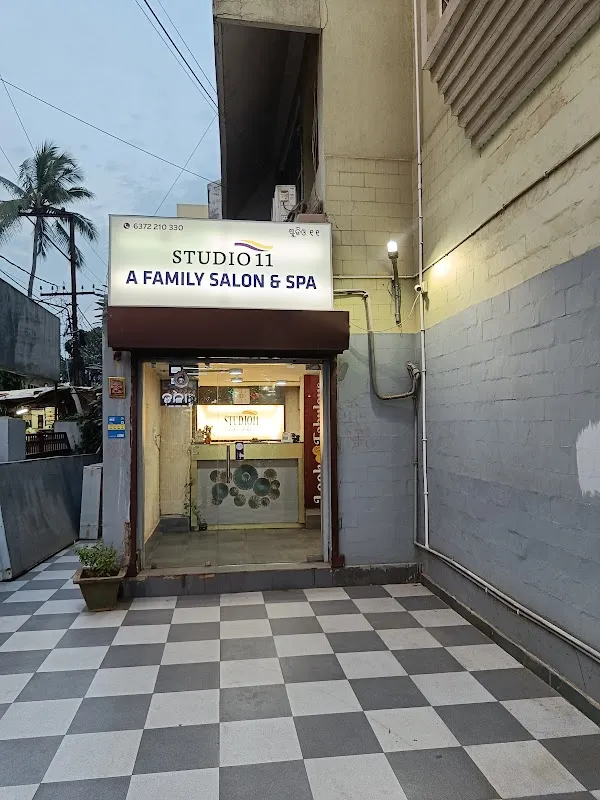 STUDIO11 Salon & Spa Saheed Nagar
