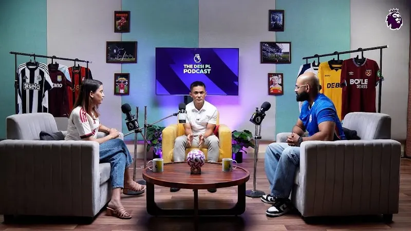 Taperfox Podcast Studio