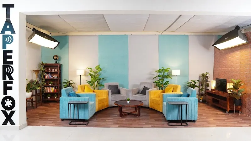 Taperfox Podcast Studio