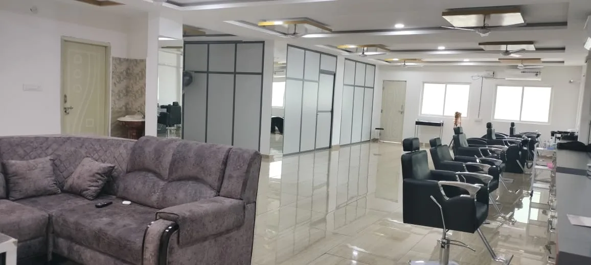 Noor Zaidi Salon & Academy