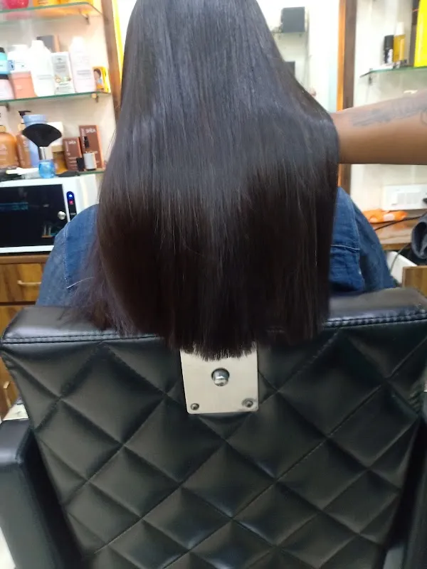 Unilooks Family Salon