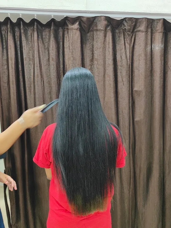 Unilooks Family Salon