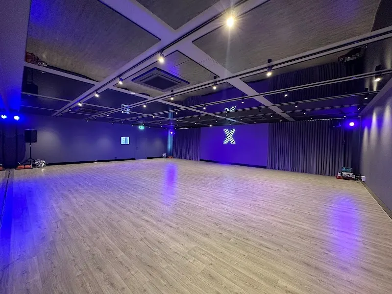 X-Dance Station