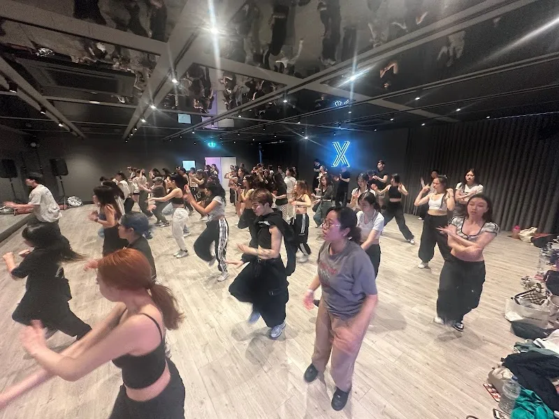 X-Dance Station