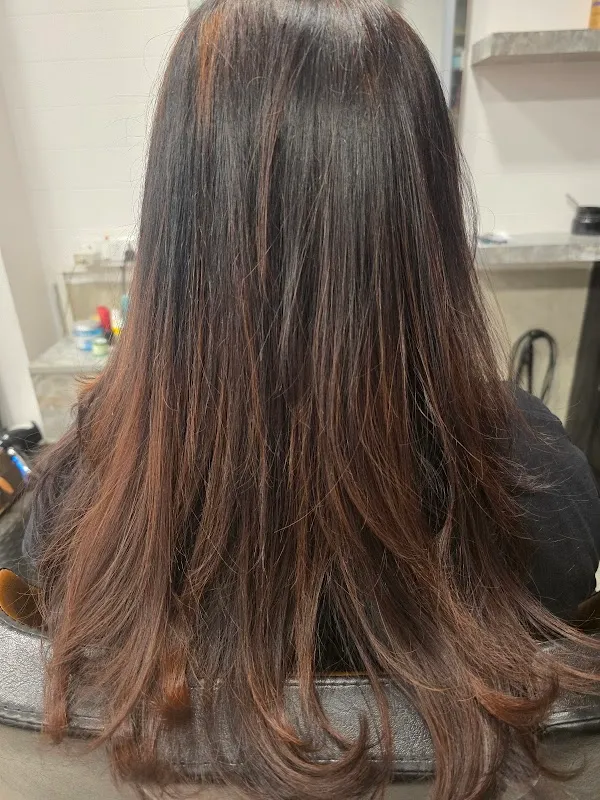 Romeo & Juliet unisex salon