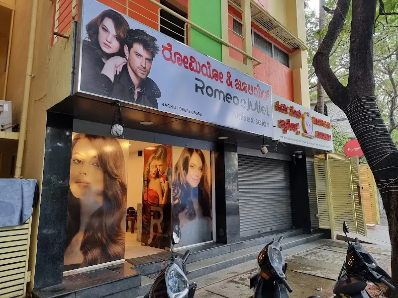 Romeo & Juliet unisex salon