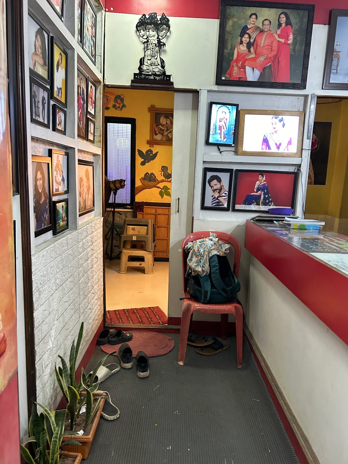 Anand Photo House
