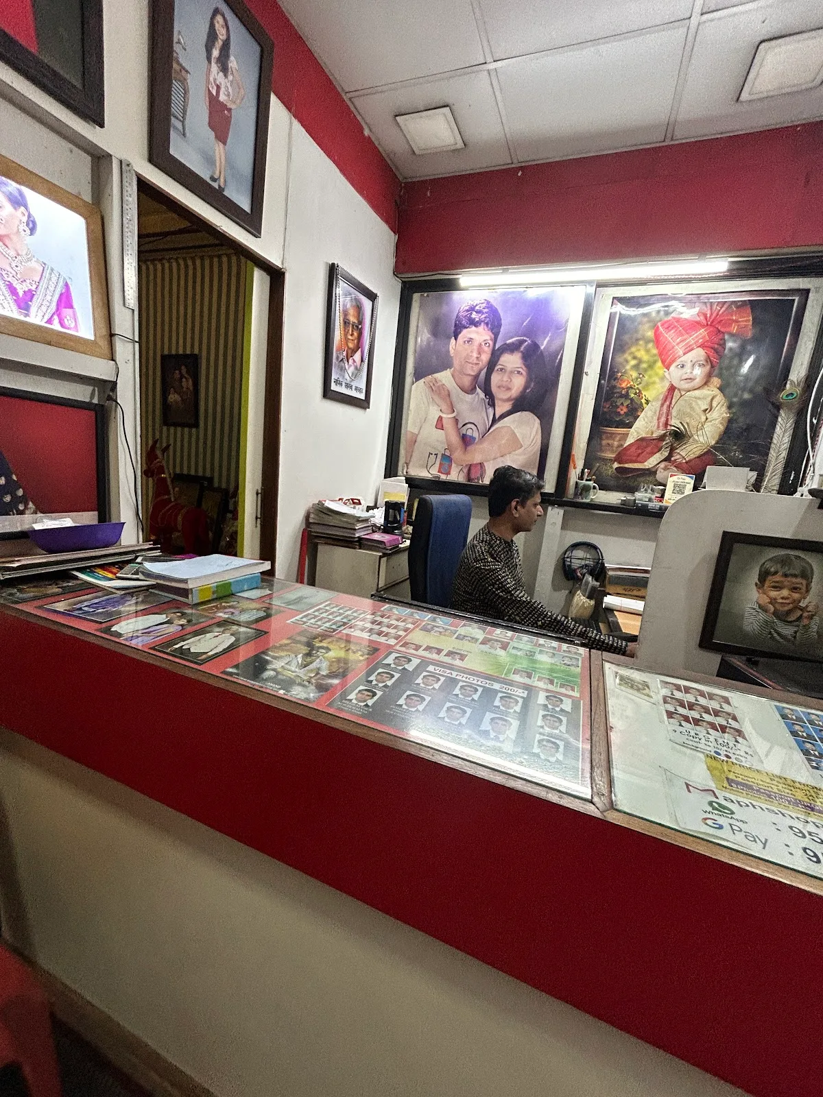 Anand Photo House