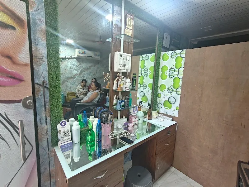 Manwa Beauty Salon